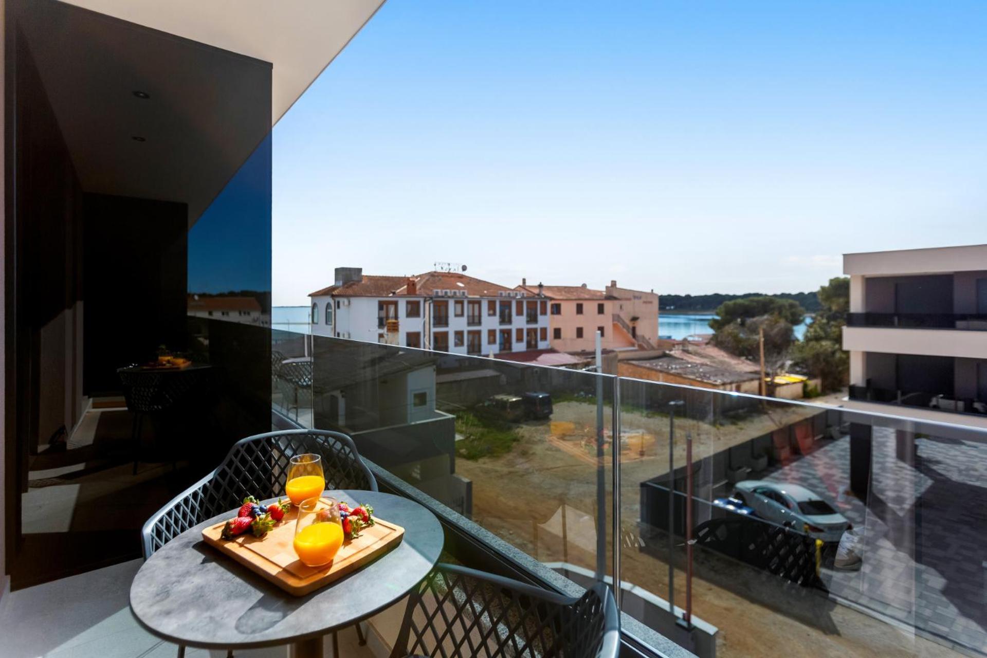 Fly Rooms Medulin - 50M From The Beach - New 2024 Szoba fotó